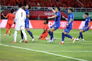 记者：今年申花有冠军相 争冠球队中国安的踢法其实比较怂